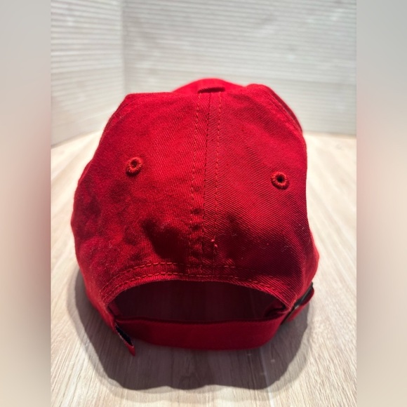 New England Patriots Hat Cap Strap Back Red Retro Logo NFL Football Mens - Picture 3 of 5